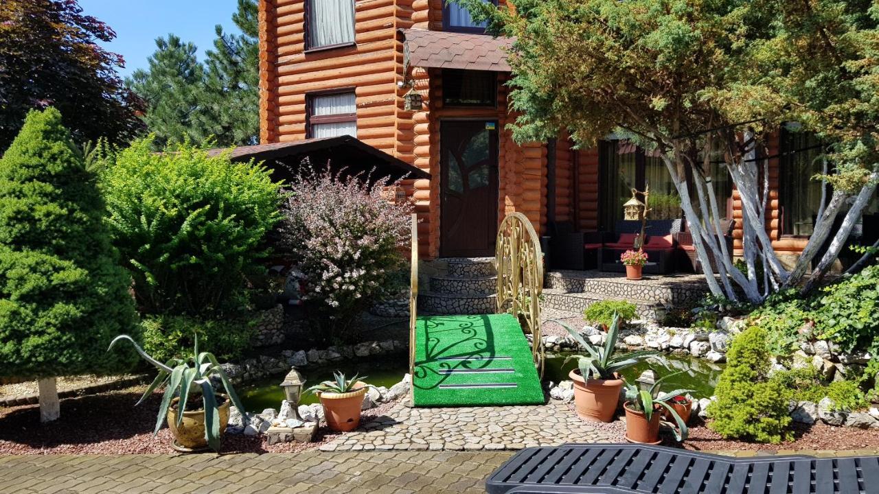 Luxury Villa With Pool And Sauna Czernowitz Exterior foto