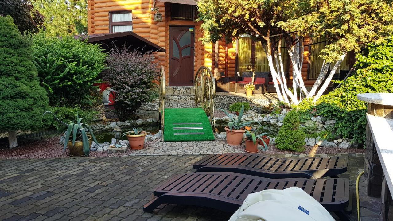 Luxury Villa With Pool And Sauna Czernowitz Exterior foto