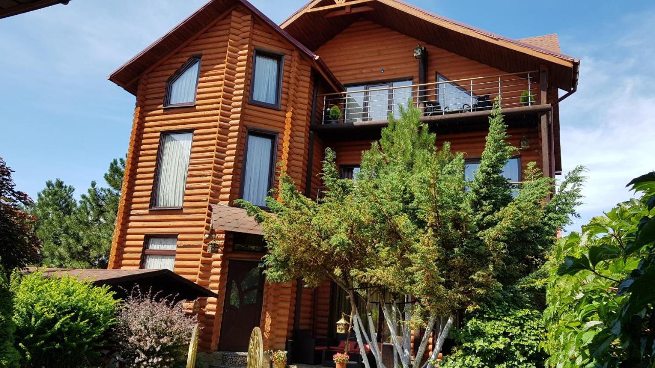 Luxury Villa With Pool And Sauna Czernowitz Exterior foto