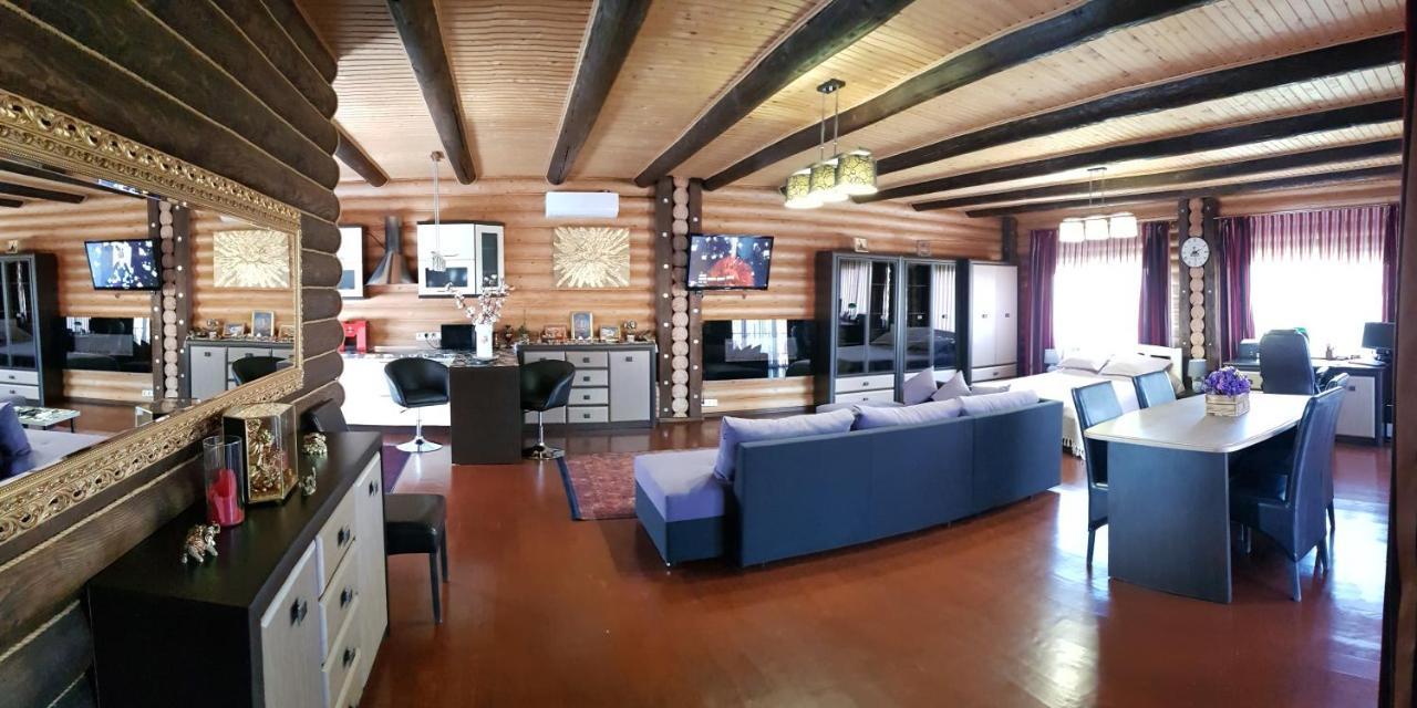 Luxury Villa With Pool And Sauna Czernowitz Exterior foto
