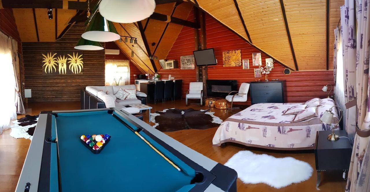 Luxury Villa With Pool And Sauna Czernowitz Exterior foto