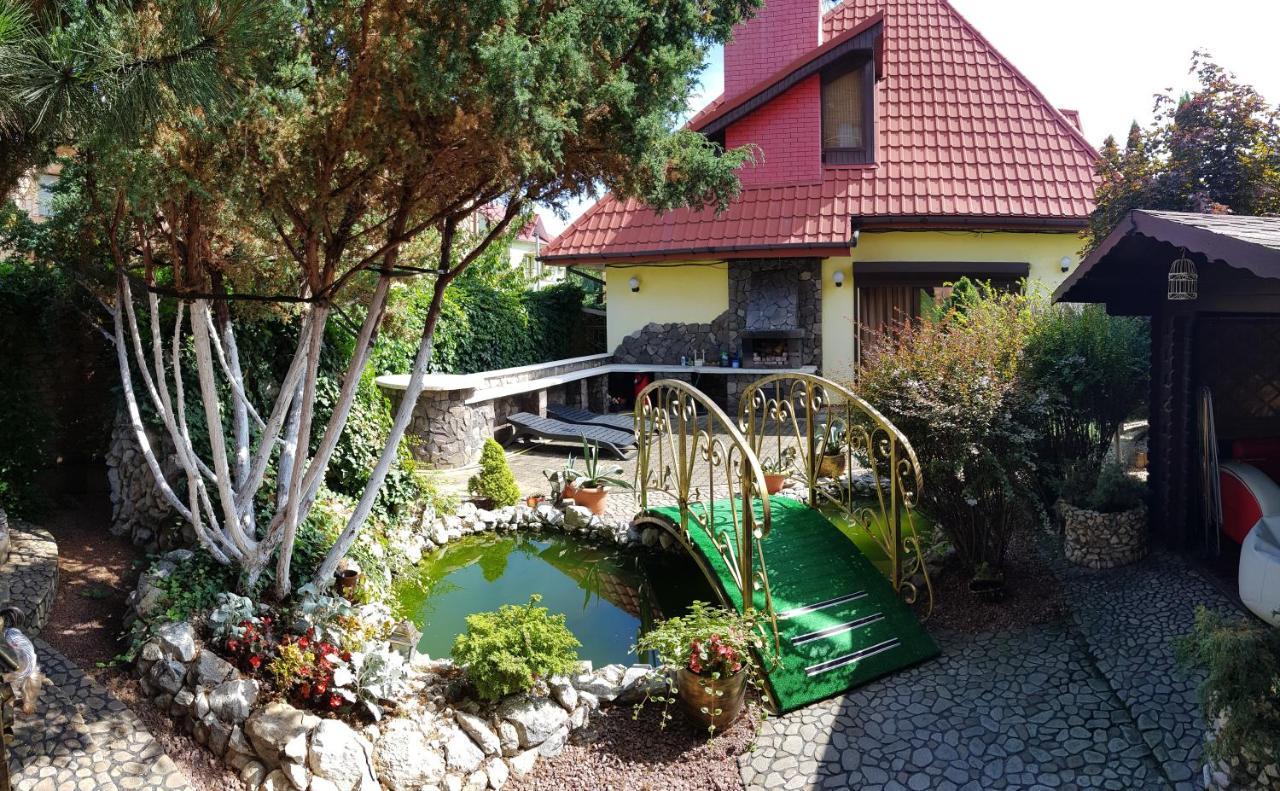 Luxury Villa With Pool And Sauna Czernowitz Exterior foto