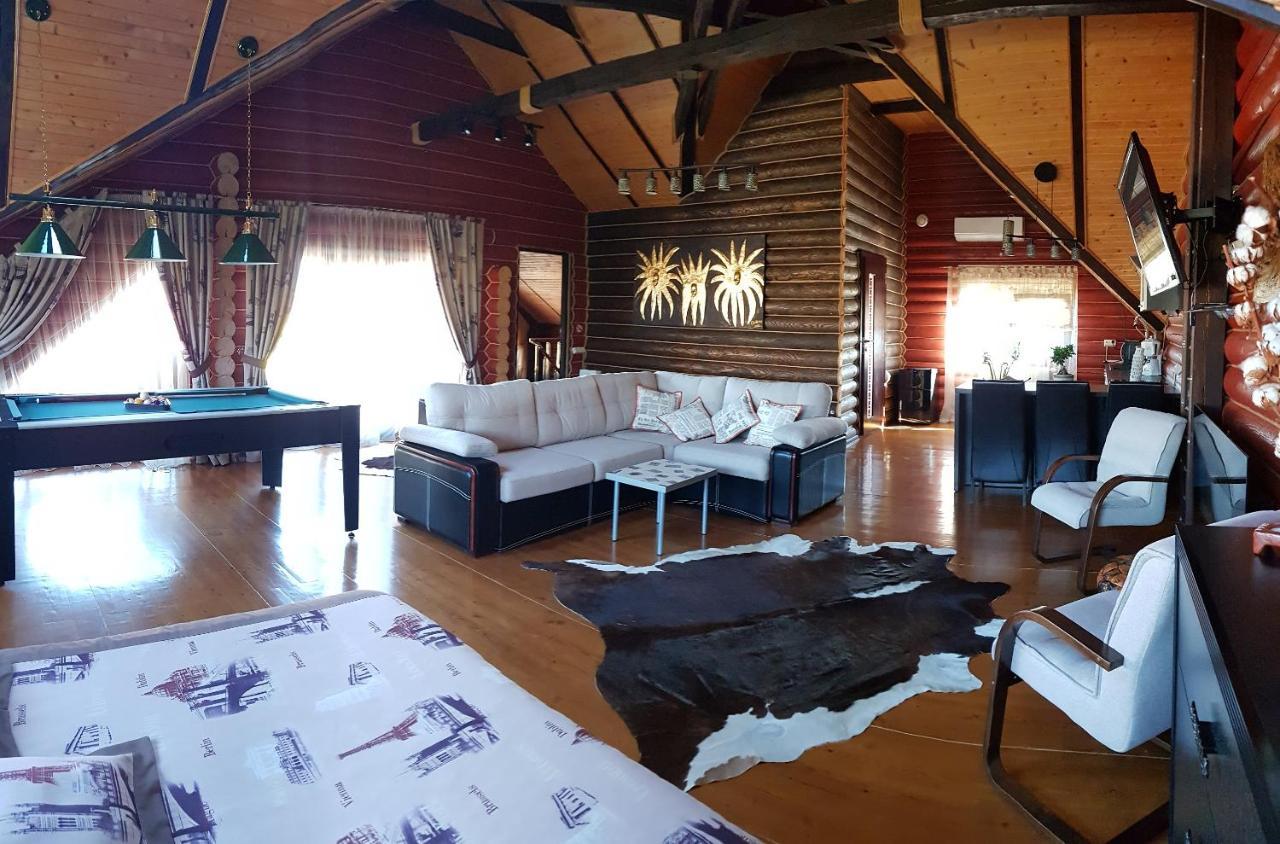 Luxury Villa With Pool And Sauna Czernowitz Exterior foto
